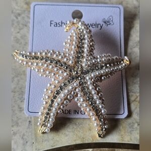 Starfish brooch